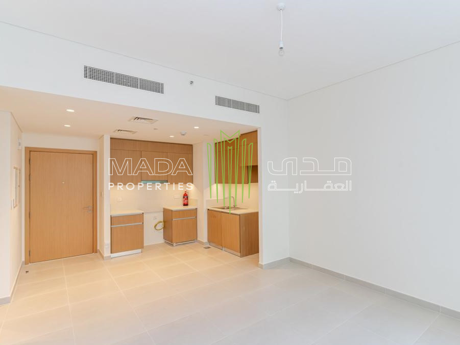 Vacant |  Spacious |  Beach Access