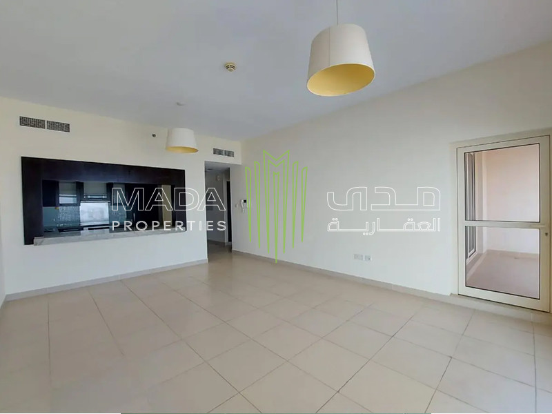 Spacious I Balcony Unit I Chiller free