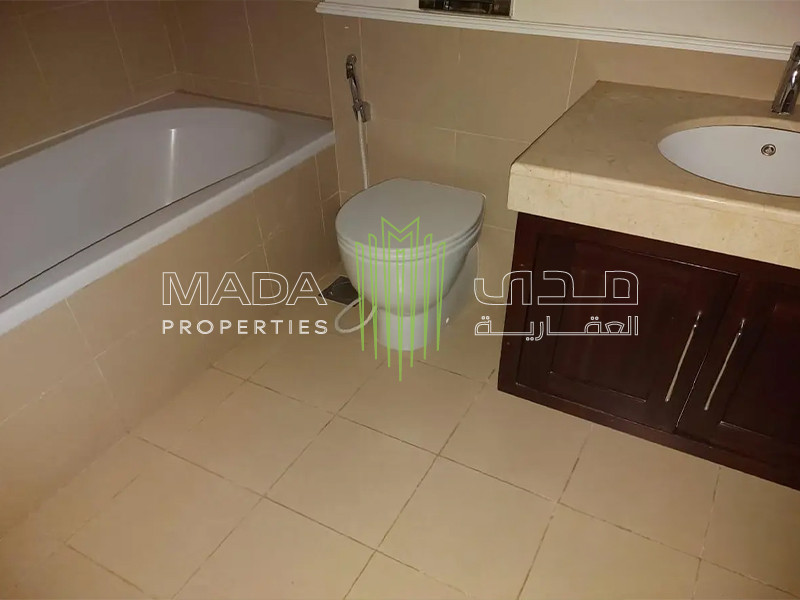 Spacious I Balcony Unit I Chiller free