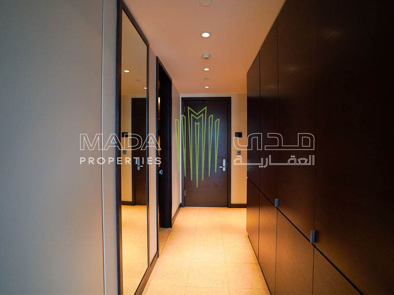 Full Fountain View |High Floor |Upgraded |Vacant