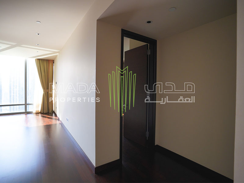 Full Fountain View |High Floor |Upgraded |Vacant