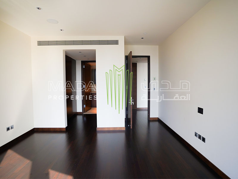 Full Fountain View |High Floor |Upgraded |Vacant