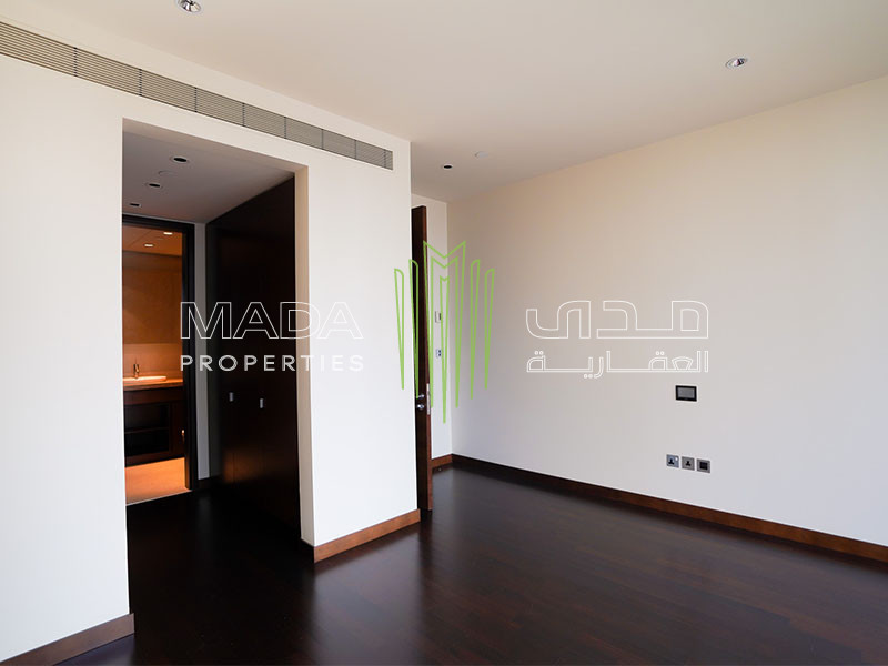 Full Fountain View |High Floor |Upgraded |Vacant