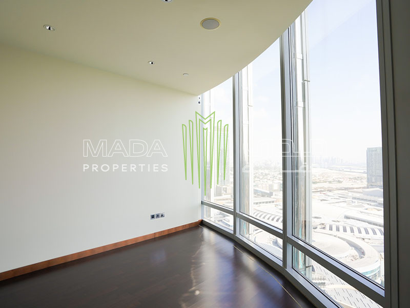 Full Fountaion Views |High Floor |Upgraded |Vacant