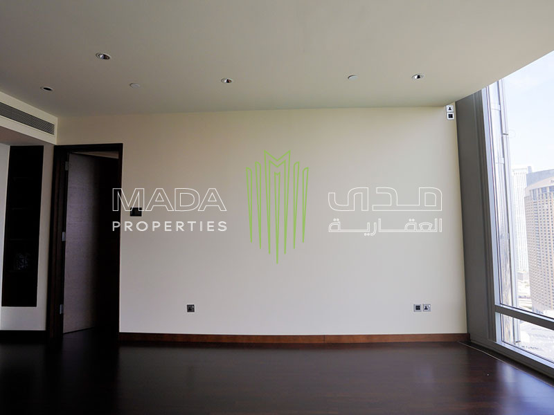 Full Fountaion Views |High Floor |Upgraded |Vacant