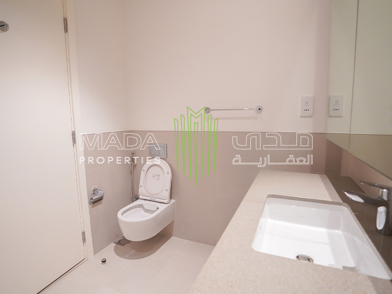Vacant | Beach Access | Spacious