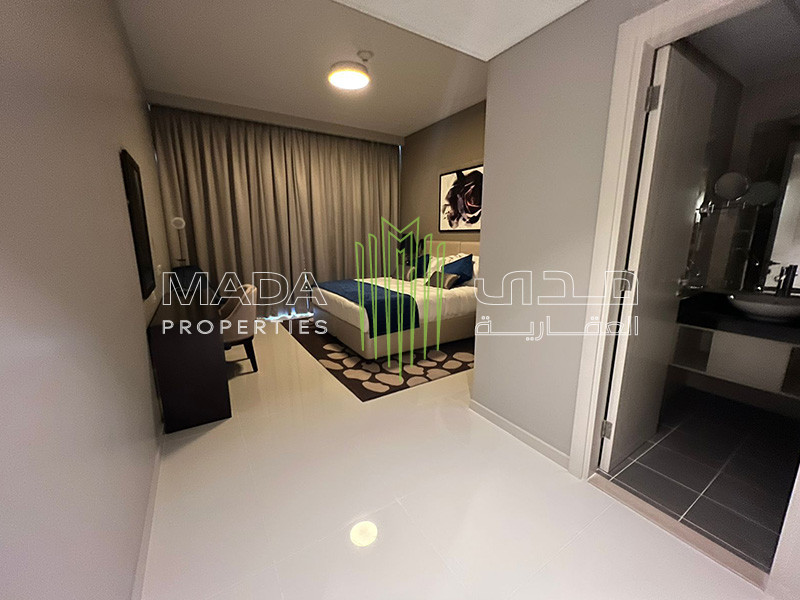 High Floor | Golf view | Vacant.