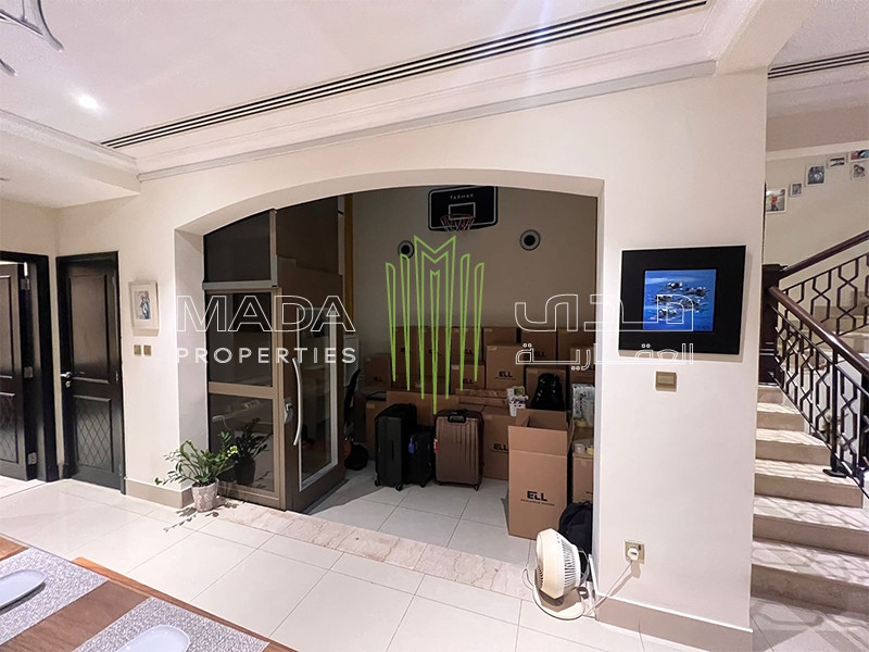 Hot Deal | Park Facing | Upgraded OTIS Elevator