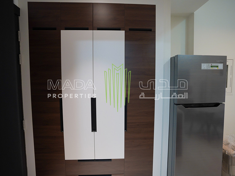 Vacant | Middle Floor | Stunning Views