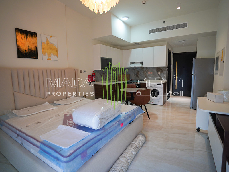 Vacant | Middle Floor | Stunning Views