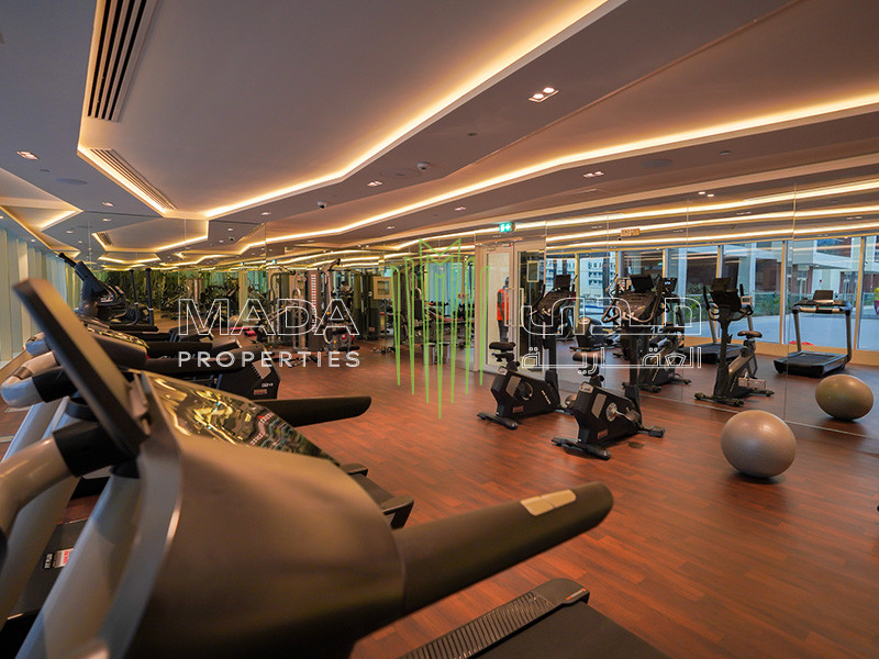 Vacant | Middle Floor | Stunning Views