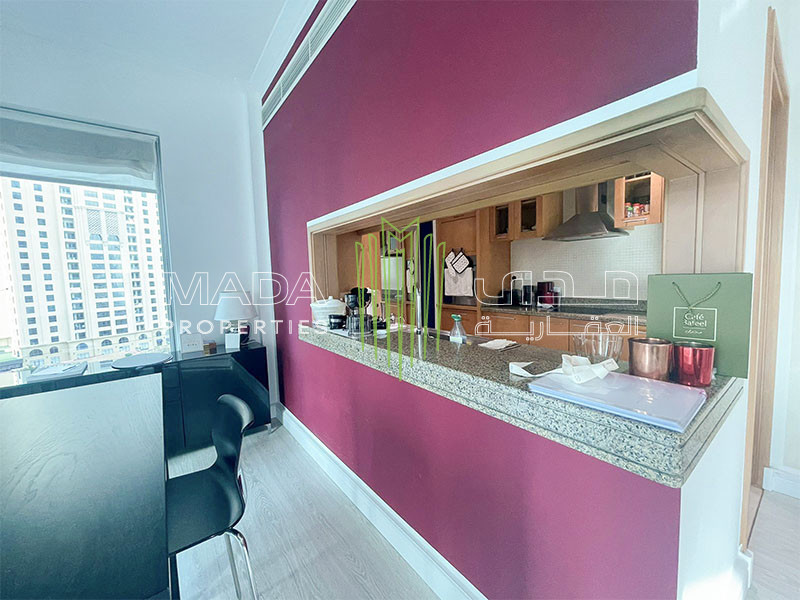 Renovated I Bright I Sea view