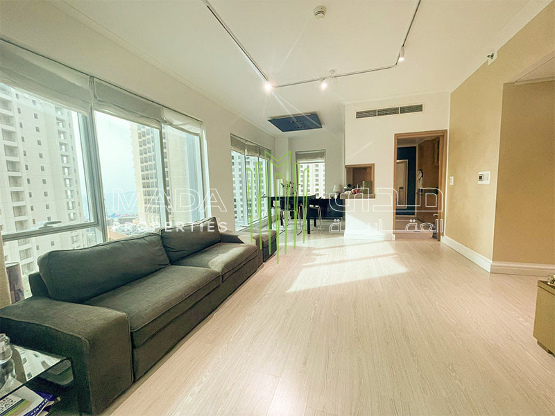 Renovated I Bright I Sea view