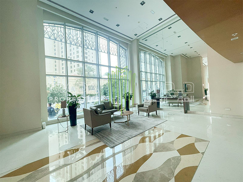 Renovated I Bright I Sea view