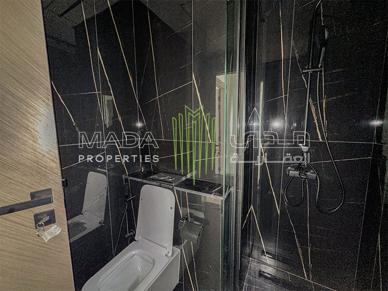 Brand New I Vacant I Corner - Pool view