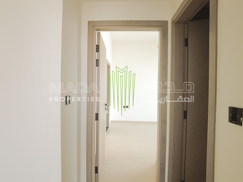 Brand New I Vacant I Corner - Pool view