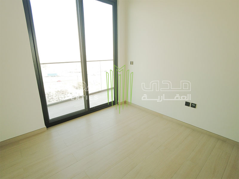 HIGH FLOOR | PRIME LOCATION | READY TO MOVE IN