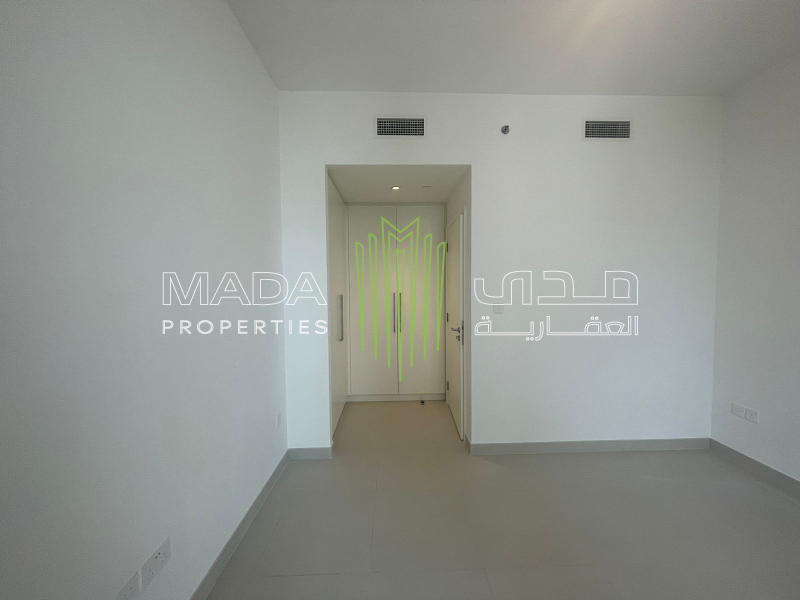 VACANT I SPACIOUS I HIGH FLOOR