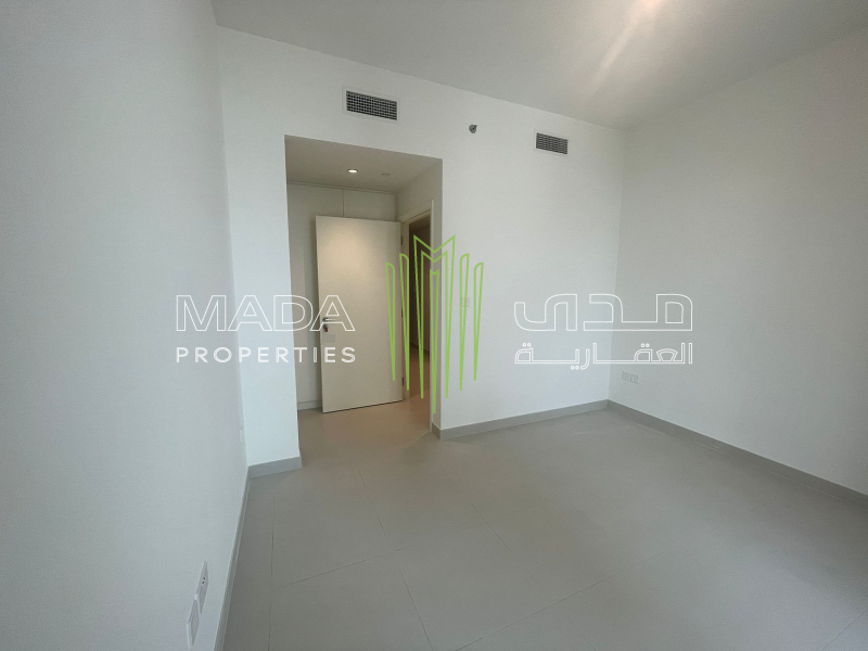 VACANT I SPACIOUS I HIGH FLOOR