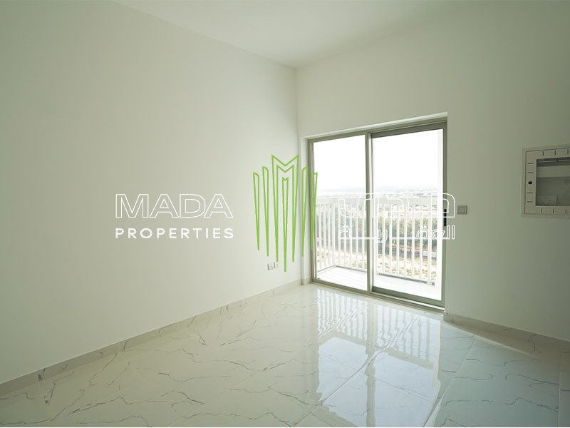 Brand new unit with balcony I Best deal