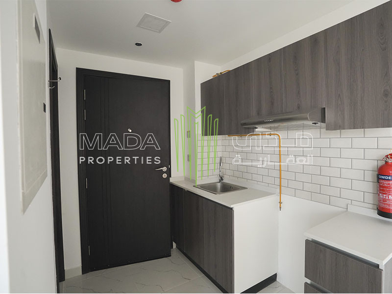 BRAND NEW UNUSED APARTMENT WITH BALCONY