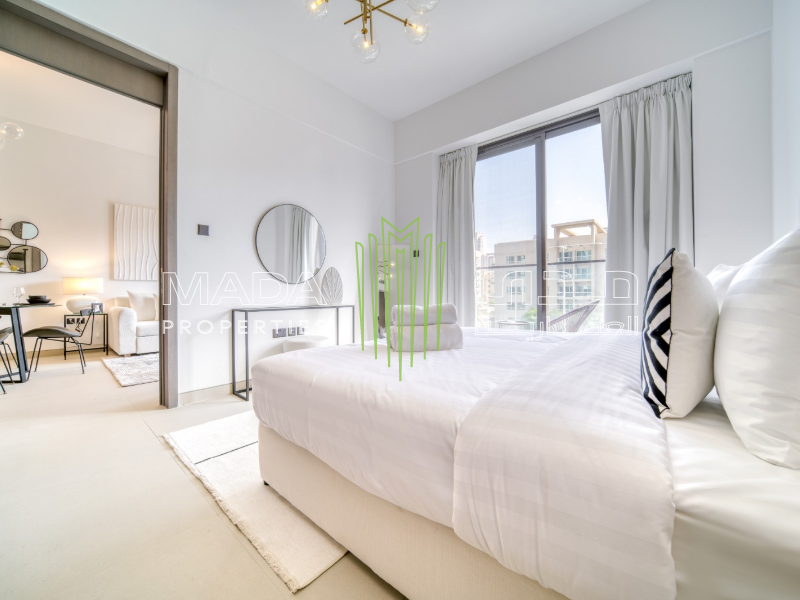 Luxurious I Furnished I Ready to Move