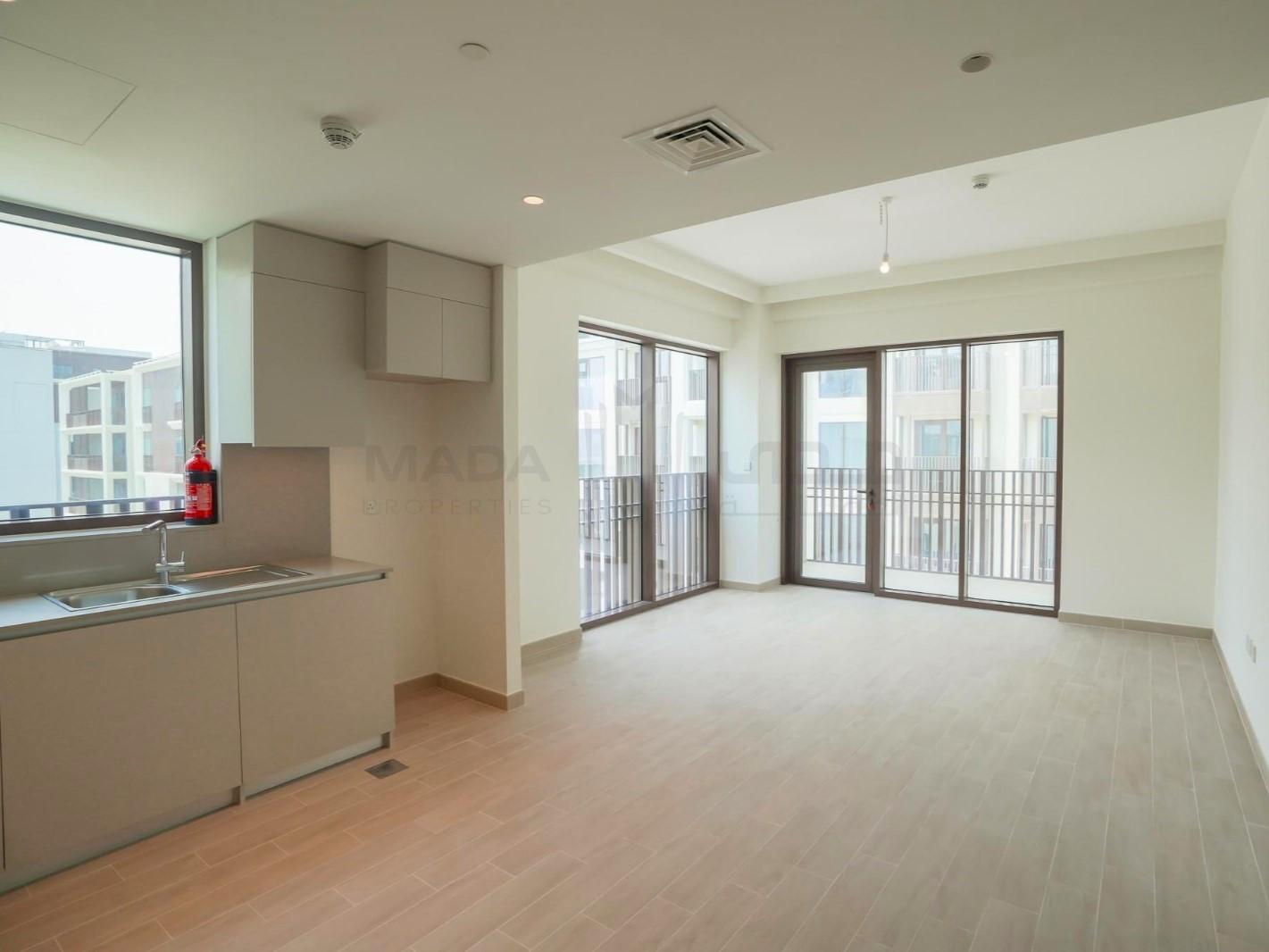 Vacant | Luxurious | Water View