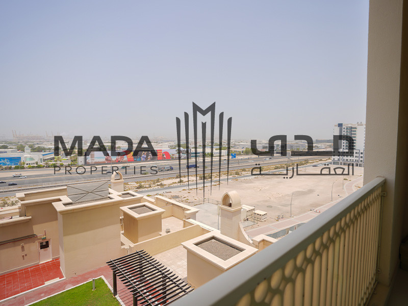 Vacant | Fully Furnished | Luxurious