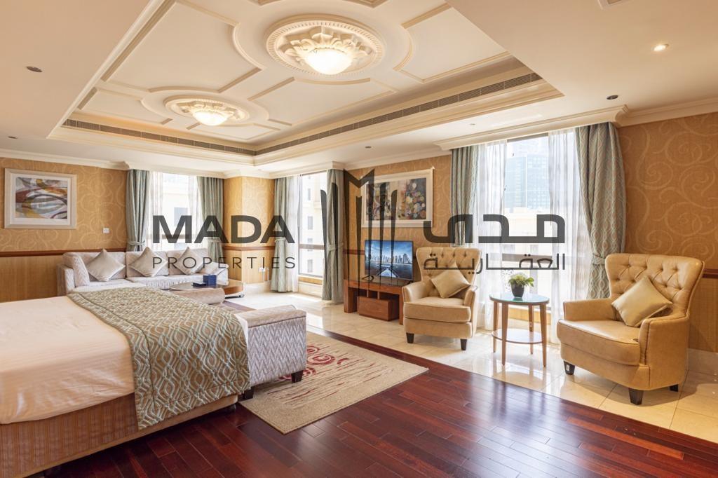 Penthouse | High Floor | Water Views