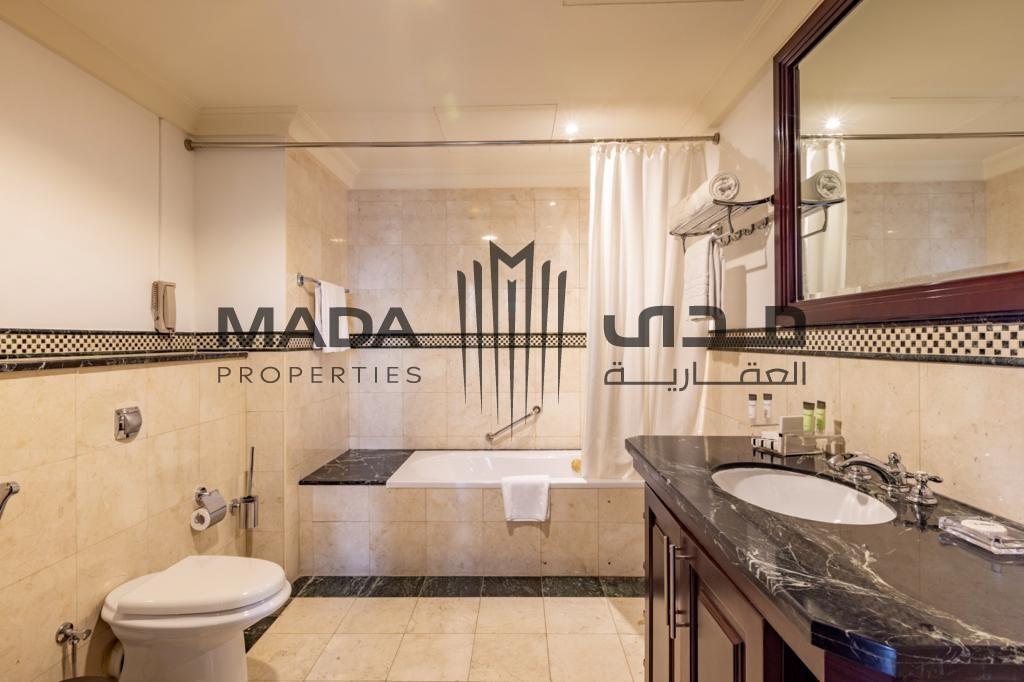 Penthouse | High Floor | Water Views