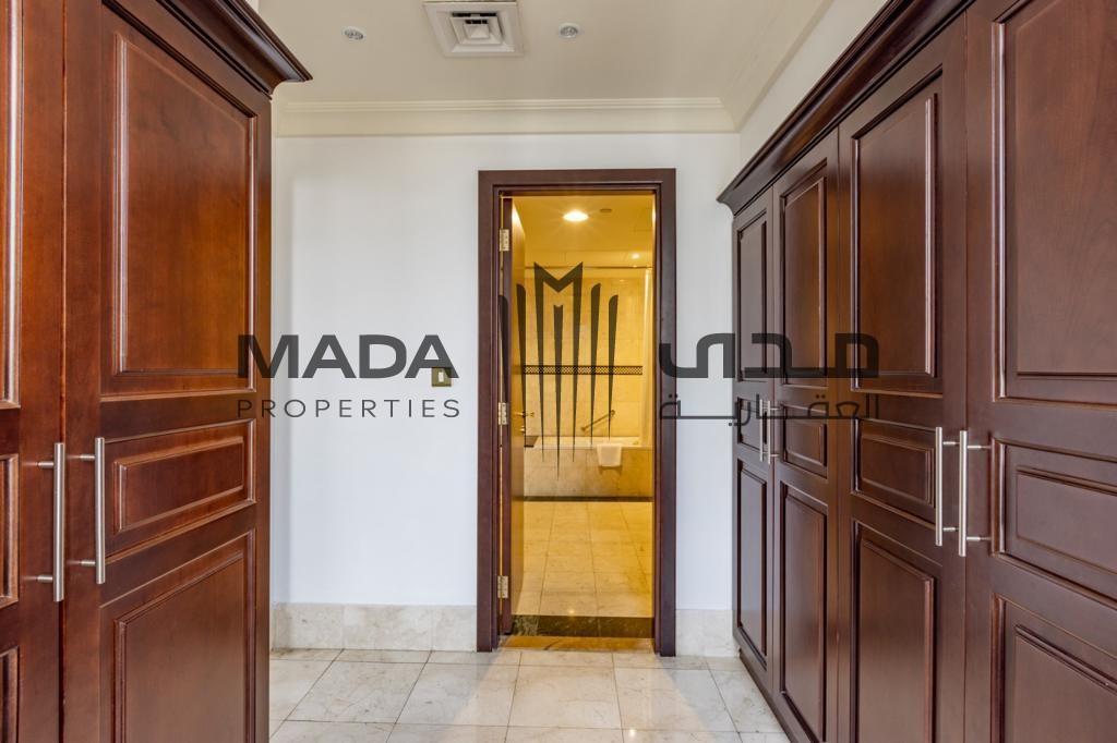 Penthouse | High Floor | Water Views