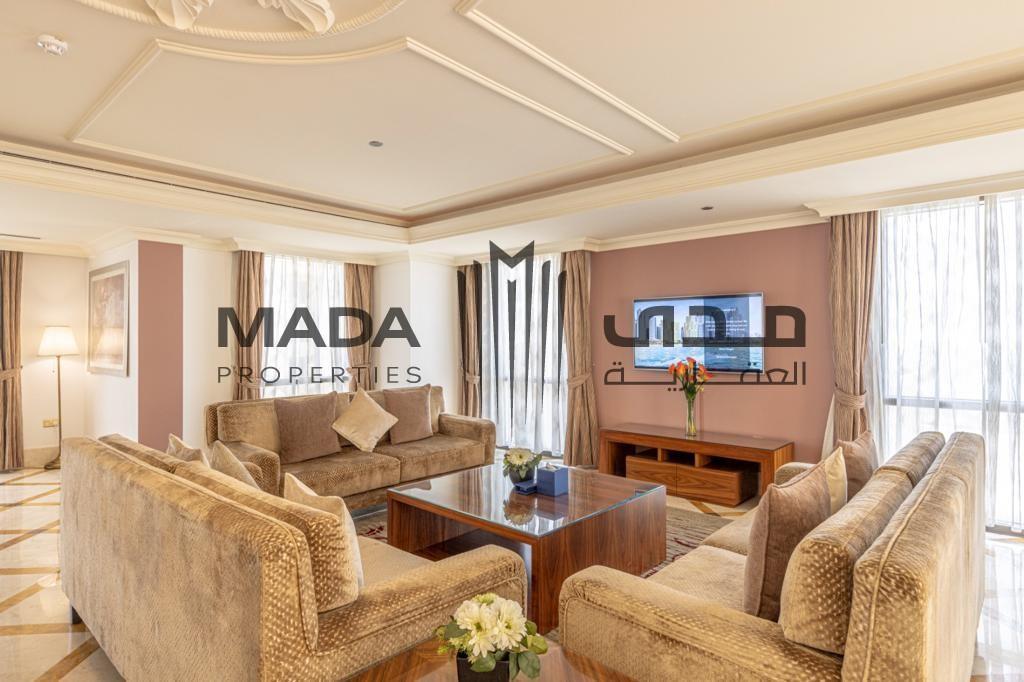 Penthouse | High Floor | Water Views