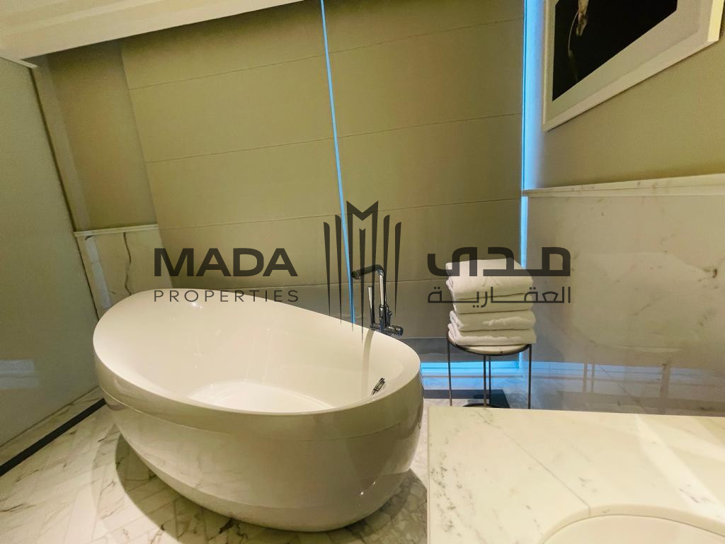 LUXURIOUS 4BR PLUS MAIDS |HUGE BALCONY |VACANT.