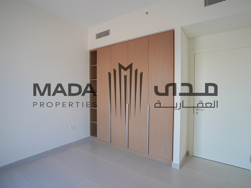 Vacant | Spacious | Beach Access