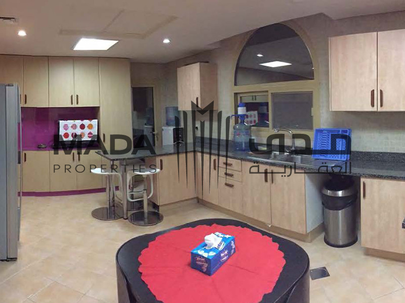 Huge Layout | Vacant | 5 bed +Maid