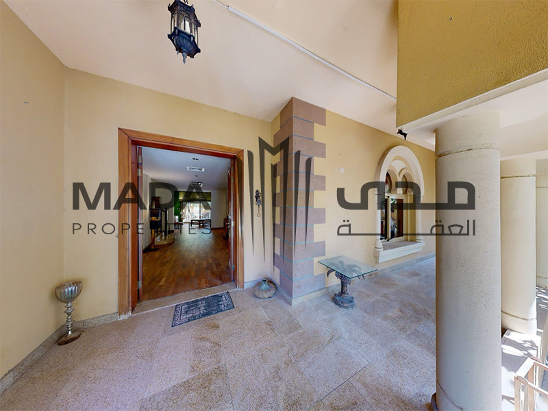Huge Layout | Vacant | 5 bed +Maid