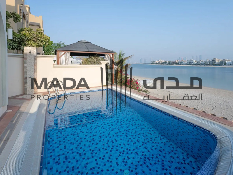 Direct Beach access | Vacant | Private Pool
