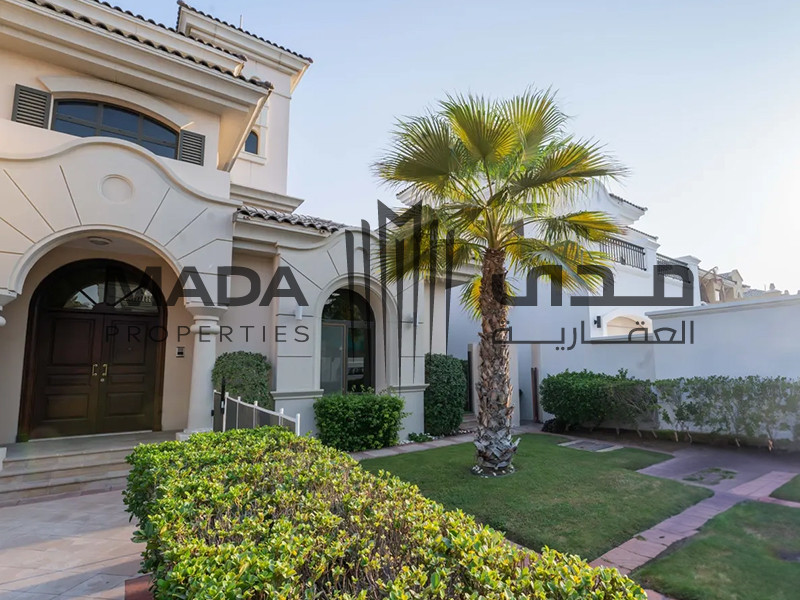 Direct Beach access | Vacant | Private Pool