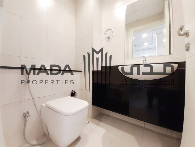 Vacant | High Floor | luxurious Furnishings