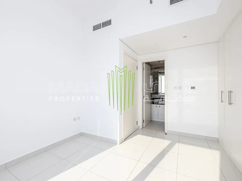 Spacious and Bright | Vacant | Big Balcony