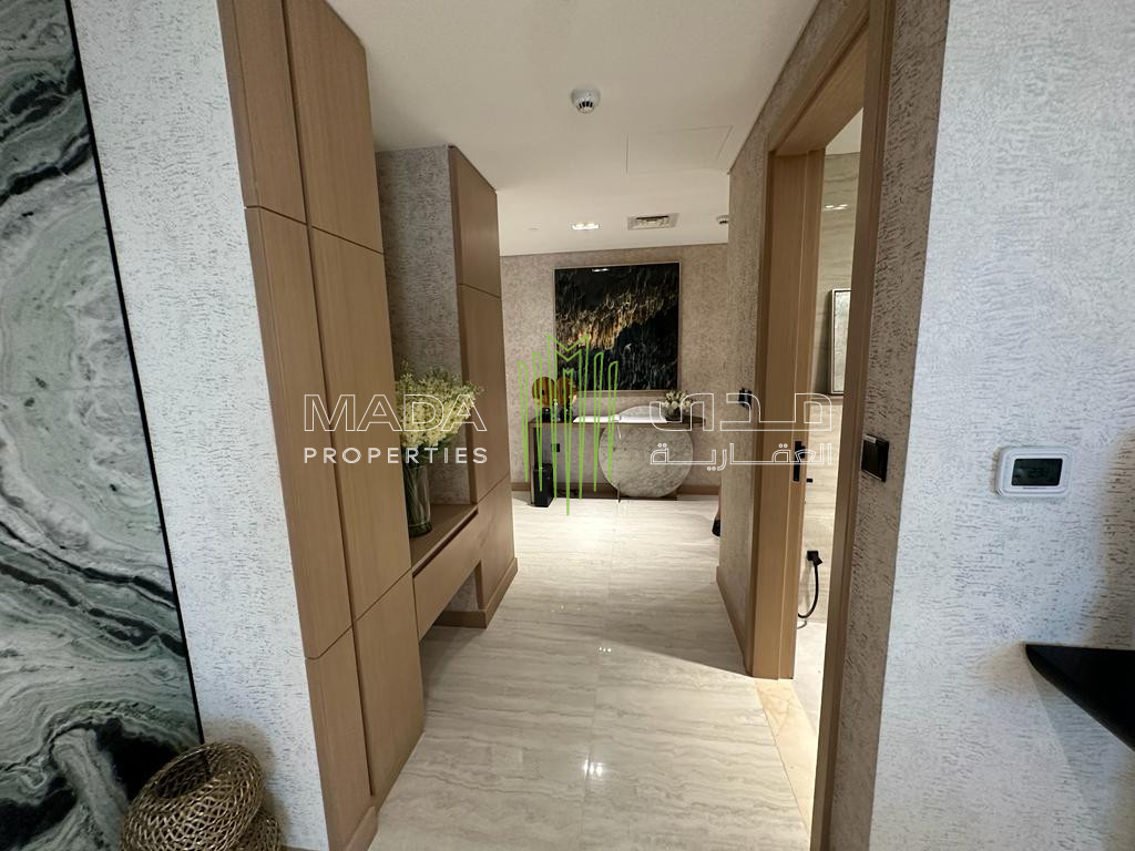 Luxurious | High Floor | Water View