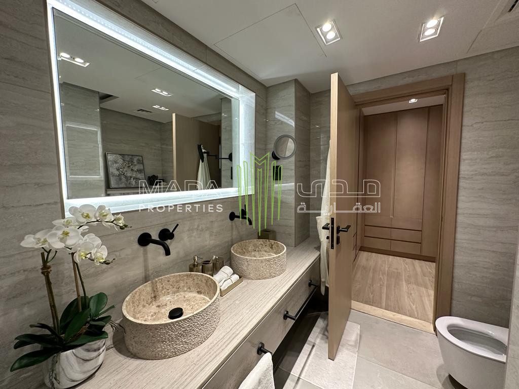 Luxurious | High Floor | Water View