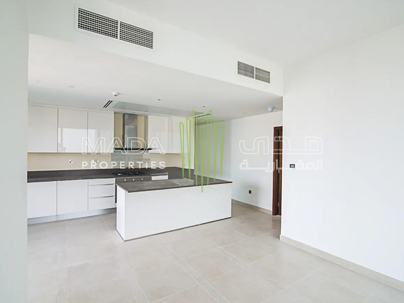 High Floor | Marina View | Lightful