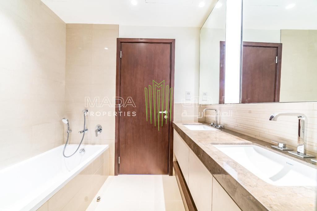 Exquisite | Stunning | Middle Floor