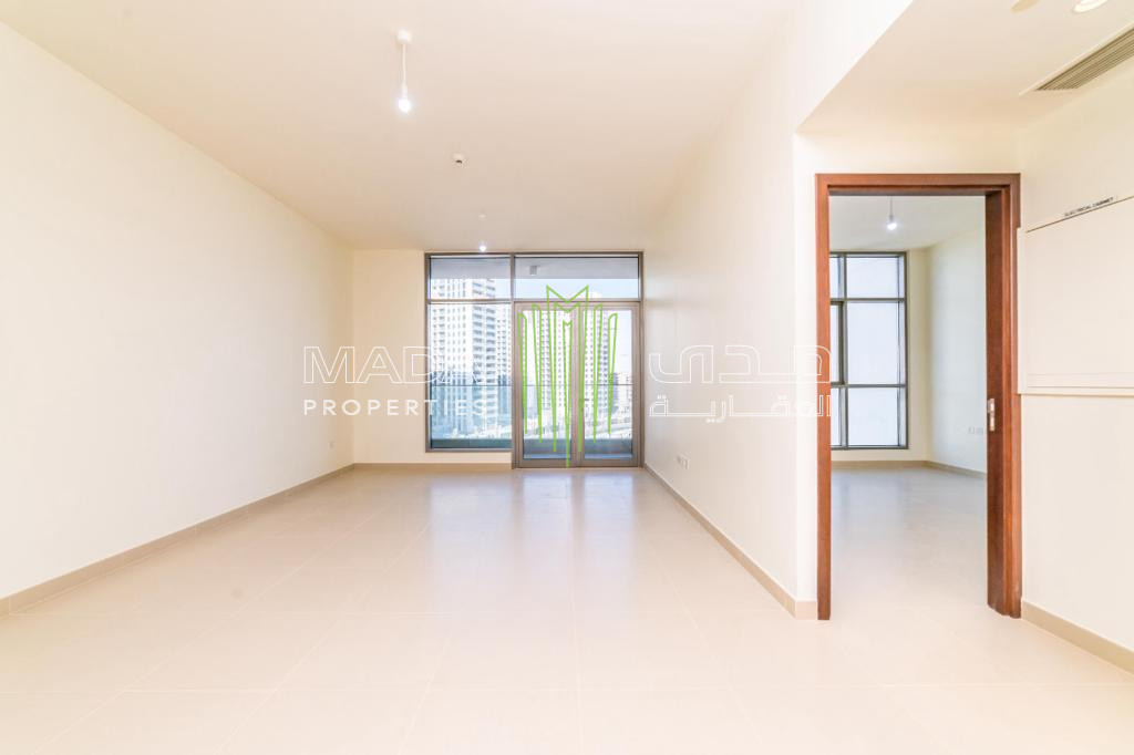 Exquisite | Stunning | Middle Floor