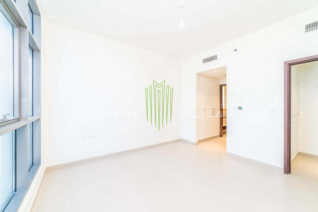 Exquisite | Stunning | Middle Floor