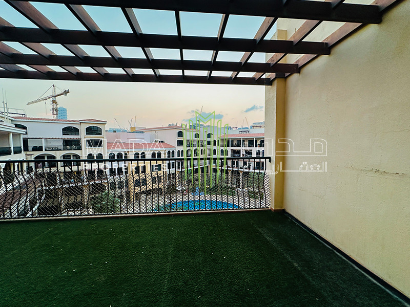 Pool View | Vacant | Luxurious