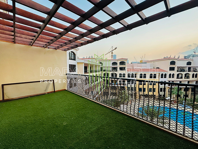 Pool View | Vacant | Luxurious