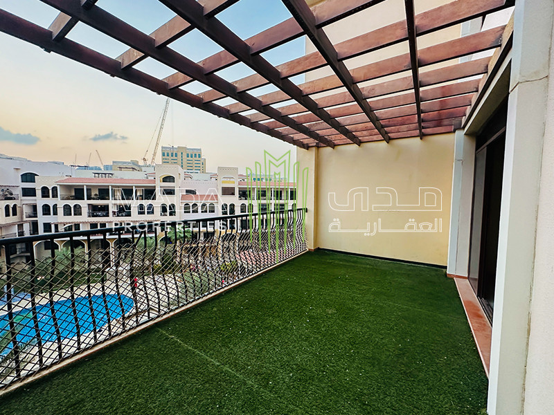 Pool View | Vacant | Luxurious