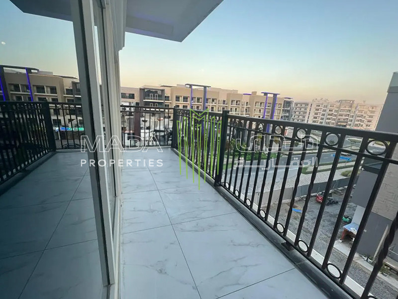 Modern I Big Balcony I Storage room